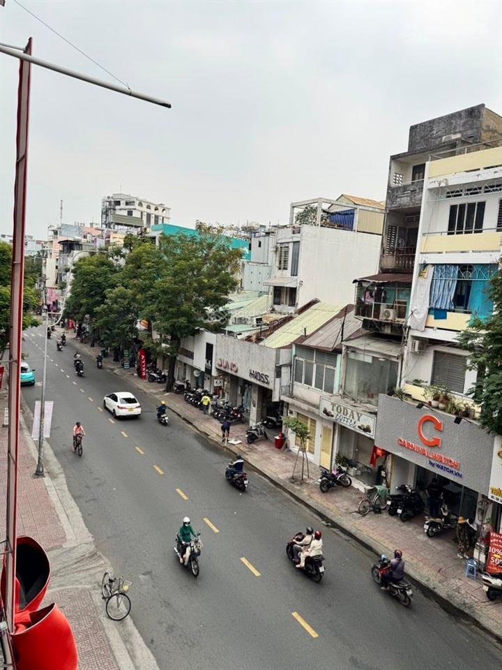 Nhà mặt tiền 4 tầng lê văn sỹ khu kinh đô thời trang sầm uất, dòng tiền ổn định, sổ đẹp 29.8 tỷ