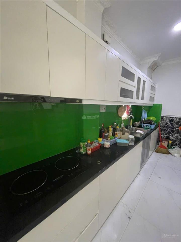 Nhà mặt tiền mới tinh 4 tầng btct  trần hữu trang  phú nhuận  hẻm xe hơi thông  15.5 tỷ