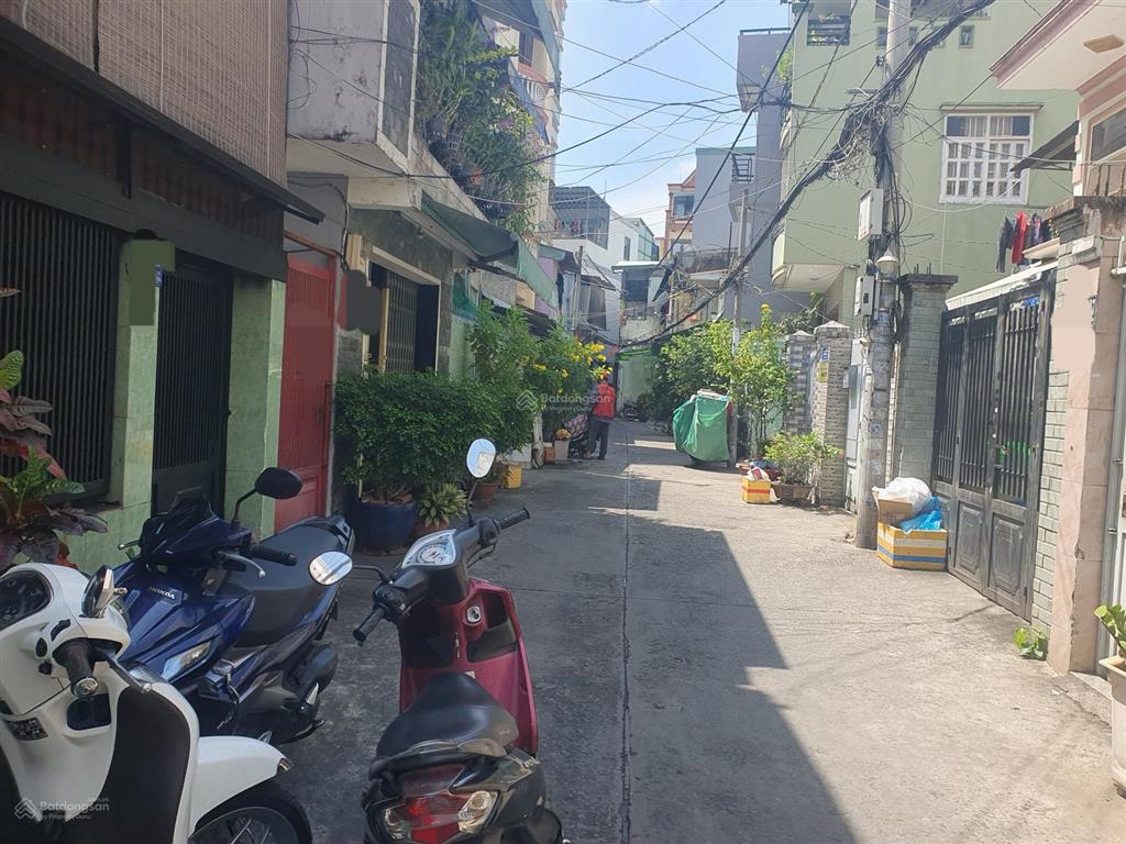 Nhỉnh 11 tỷ  hẻm xe hơi 6m đoàn thị điểm  74m2  sổ vuông vức