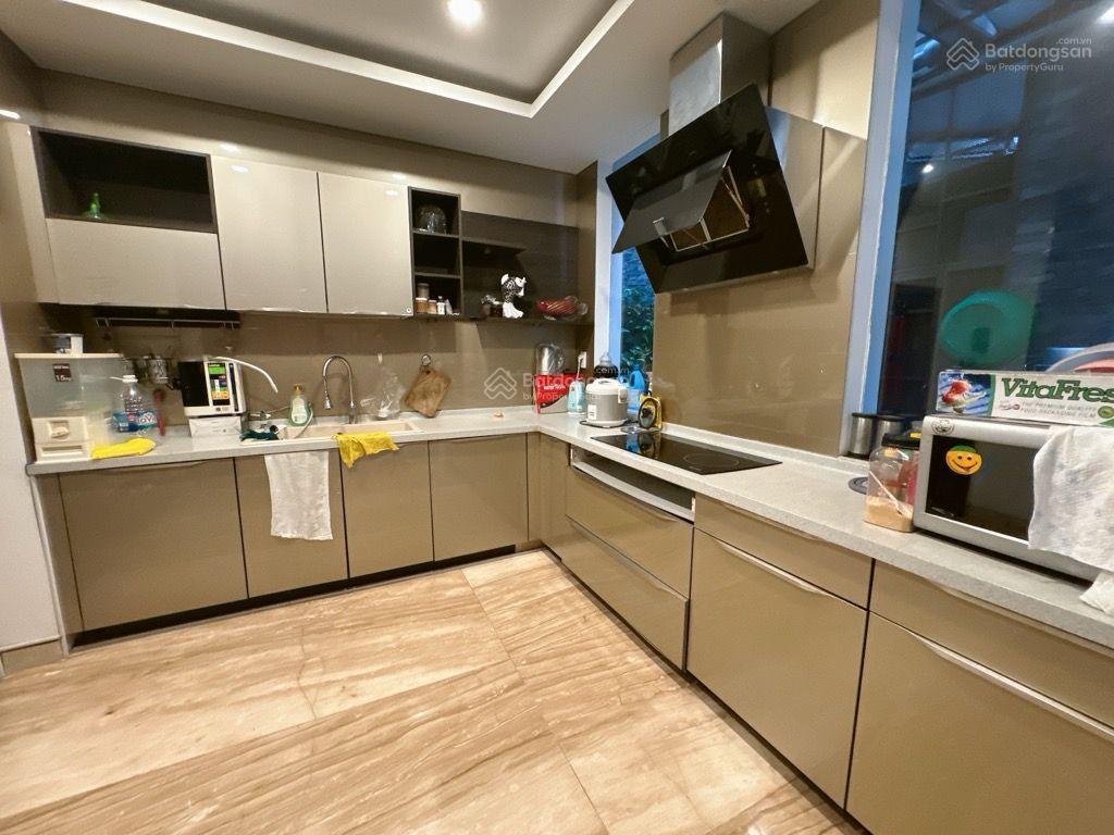 Giảm nhanh 5 tỷ. biệt thự 163.5m2 5 tầng huỳnh văn bánh  p14  phú nhuận  8x20m  36.9 tỷ