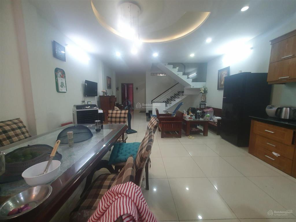Giảm hơn 2 tỷ nhà 4 tầng btct phổ quang p2 tân bình  87m2  oto ngủ nhà.