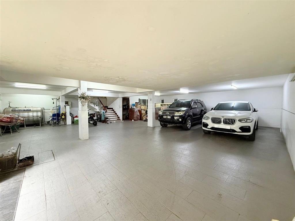 Biệt phủ cây xanh 274m2 giữa lòng phú nhuận  nội thất sang trọng  13x21m
