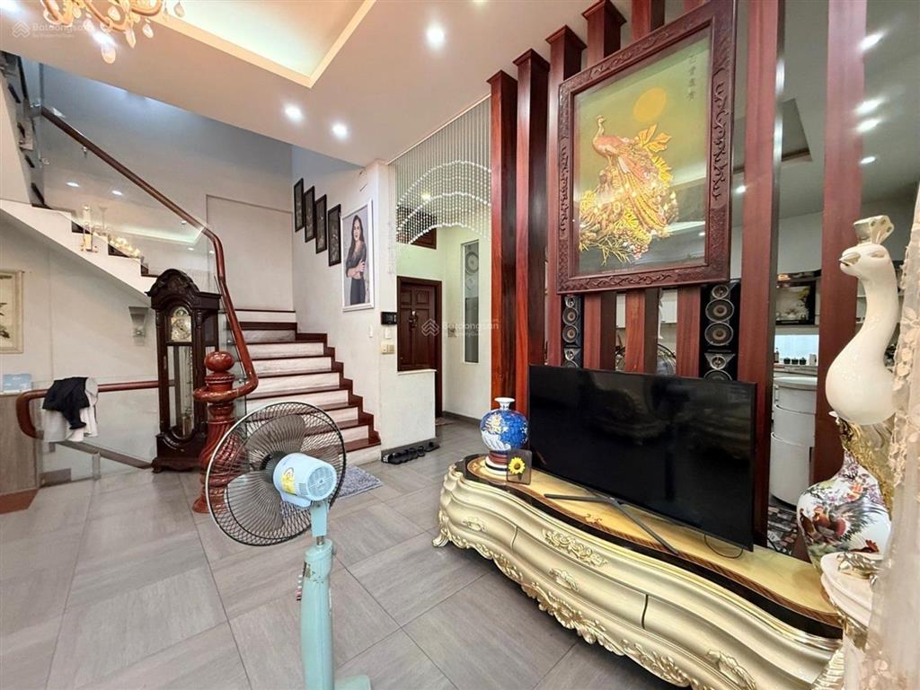 Biệt phủ cây xanh 274m2 giữa lòng phú nhuận  nội thất sang trọng  13x21m