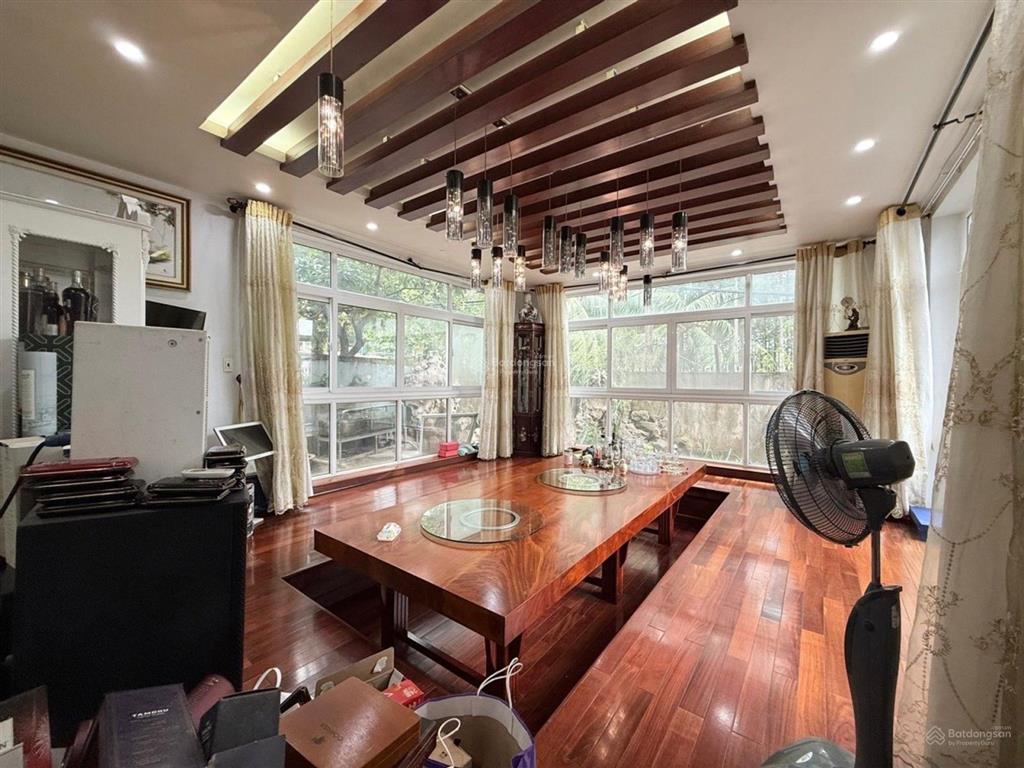 Biệt phủ cây xanh 274m2 giữa lòng phú nhuận  nội thất sang trọng  13x21m