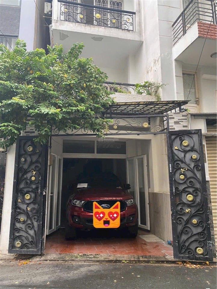 Xe hơi vào nhà tại phú nhuận. nhà 3 tầng, ~4m x 13m. giá 8,6 tỷ