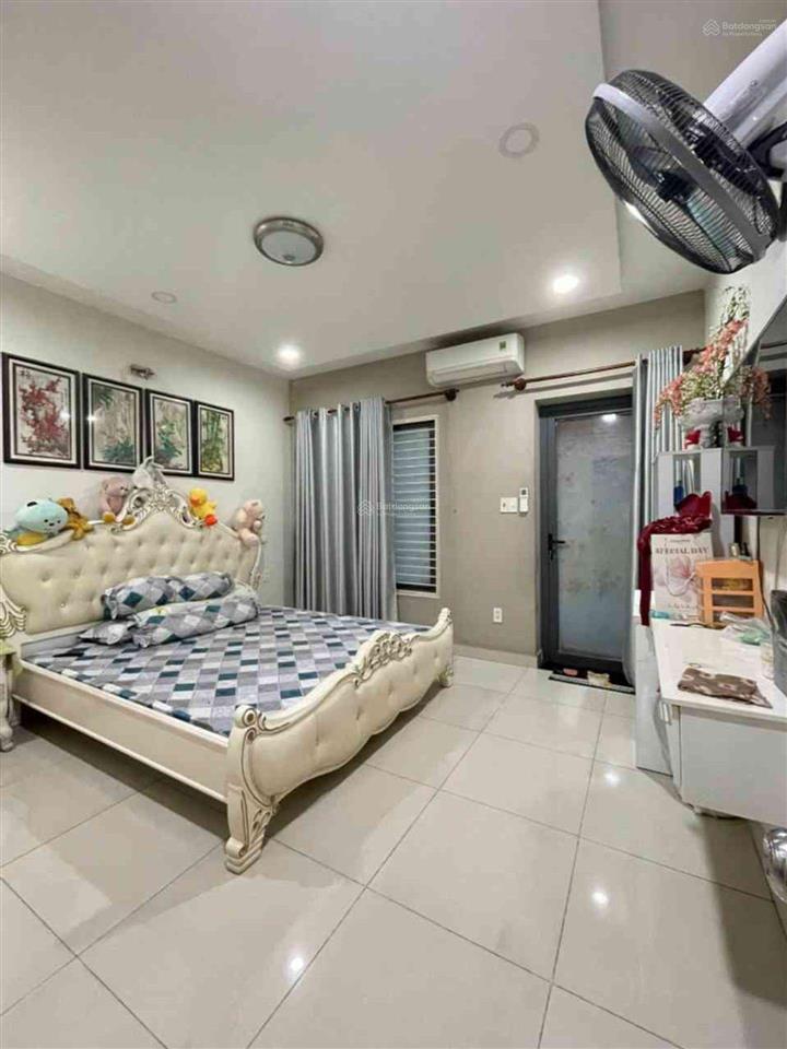 Giảm chào  mtkd ngay phan đăng lưu  phú nhuận ~80m2  4 tầng  sổ vuông vức.