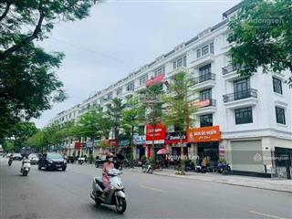 38 tỷ căn shophouse dream land xuân la đang kinh doanh tốt. nhà xây 6 tầng, ở, làm vp, kd đều tốt