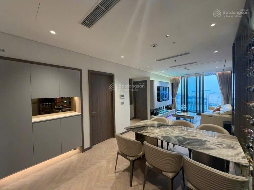 Chủ nhà cần bán nhanh ch 2pn + 1 hướng đông nam view vườn hoa tầng cao. giá bán 7 tỷ ctl