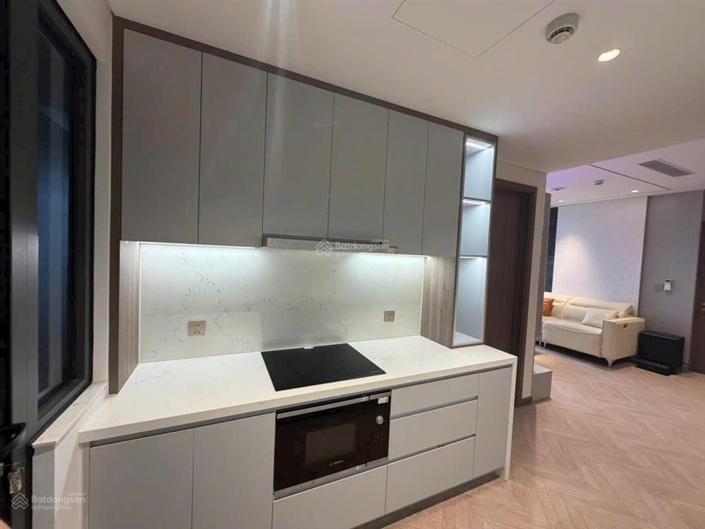 Chủ nhà cần bán nhanh ch 2pn + 1 hướng đông nam view vườn hoa tầng cao. giá bán 7 tỷ ctl
