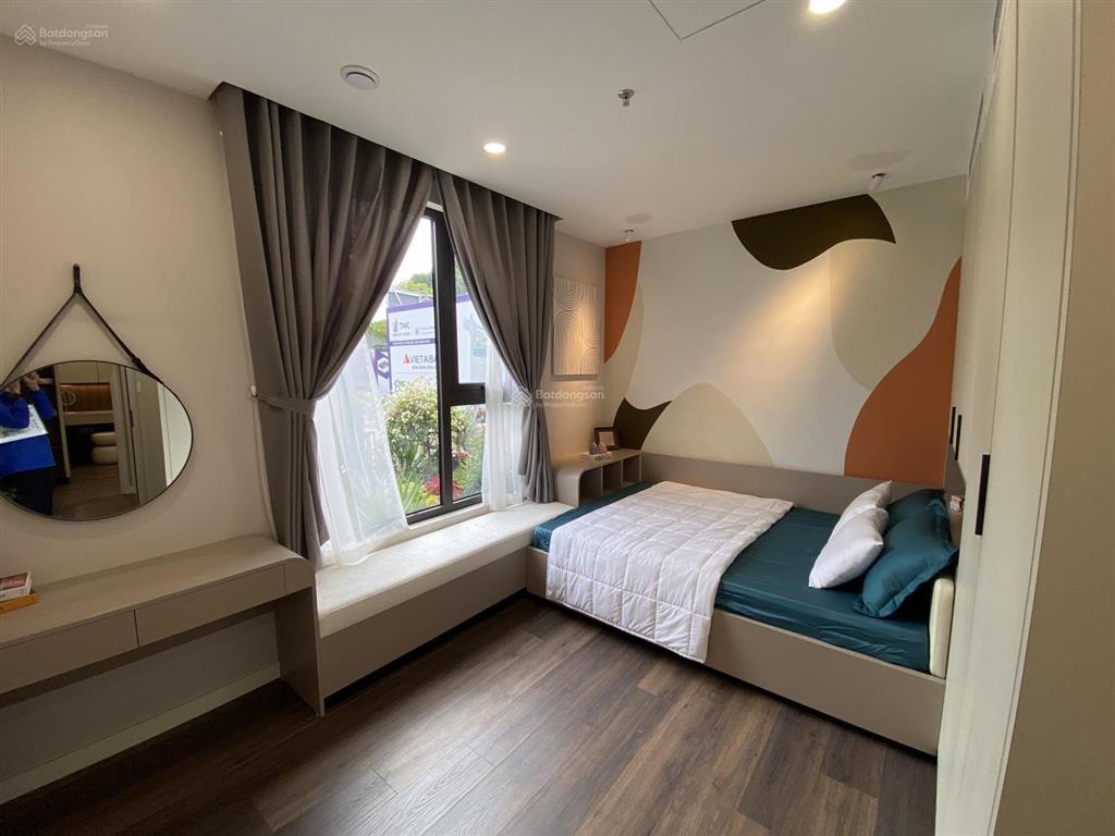 Mới ra bán nhanh căn hộ 3pn giá 10 tỷ. nhà thiết kế full nội thất. có lốt ô tô và ngân hàng htls
