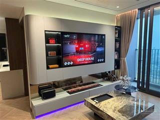 Mới ra bán nhanh căn hộ 3pn giá 10 tỷ. nhà thiết kế full nội thất. có lốt ô tô và ngân hàng htls