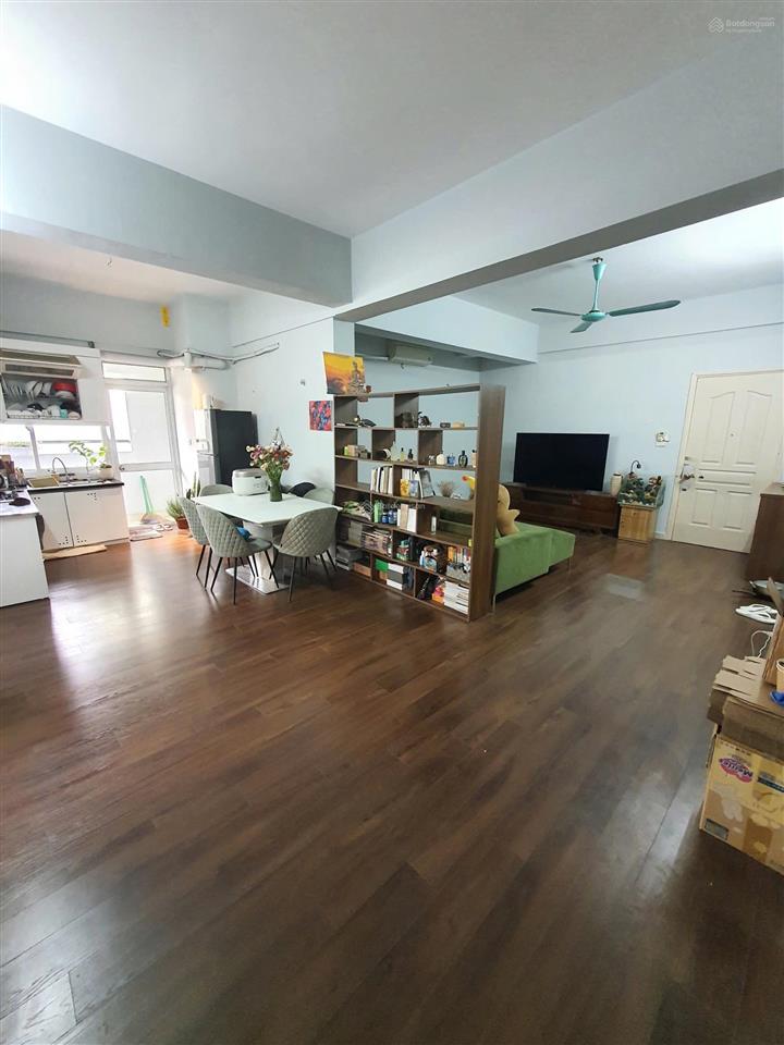 Bán căn hộ sài đồng  90m2, 5,3tỷ  xung quanh nhiều tiện ích