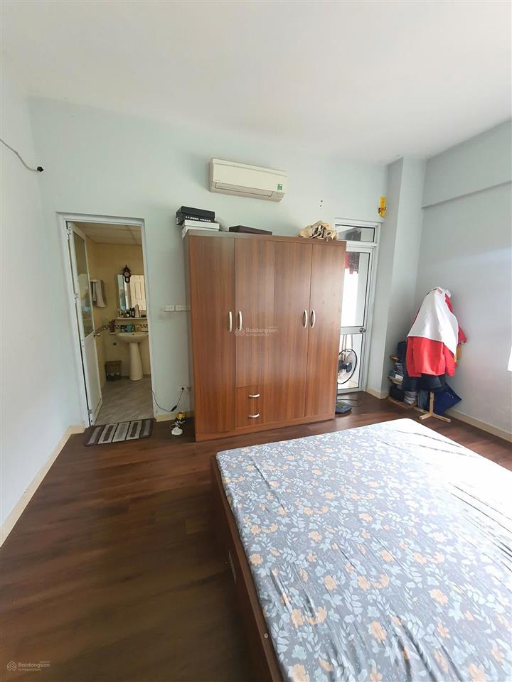 Bán căn hộ sài đồng  90m2, 5,3tỷ  xung quanh nhiều tiện ích