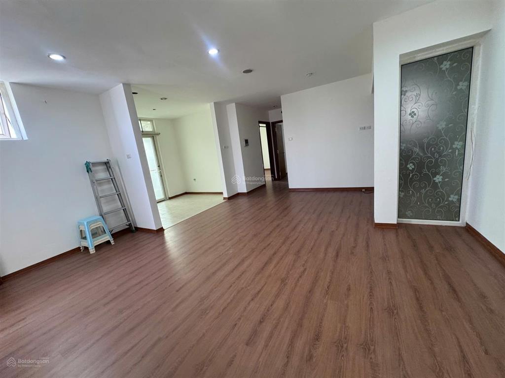 Bán nhanh ch 100m vị trí trung tâm toà 170 đê la thành đống đa hà nội
