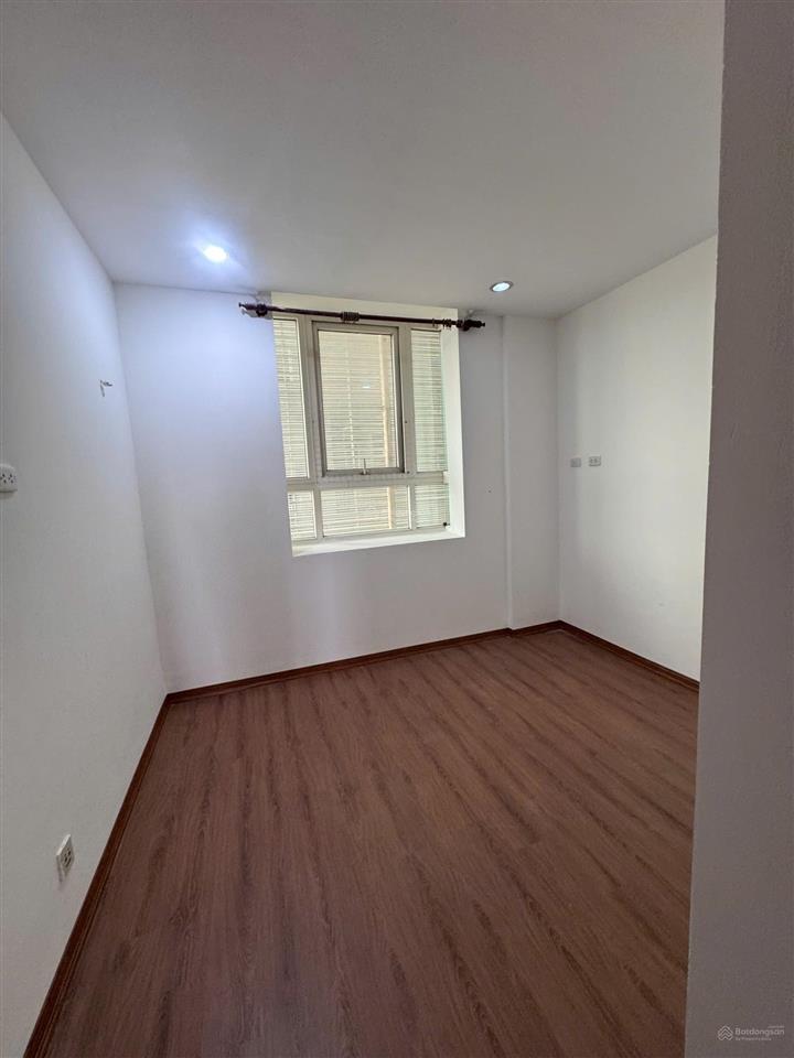 Bán nhanh ch 100m vị trí trung tâm toà 170 đê la thành đống đa hà nội