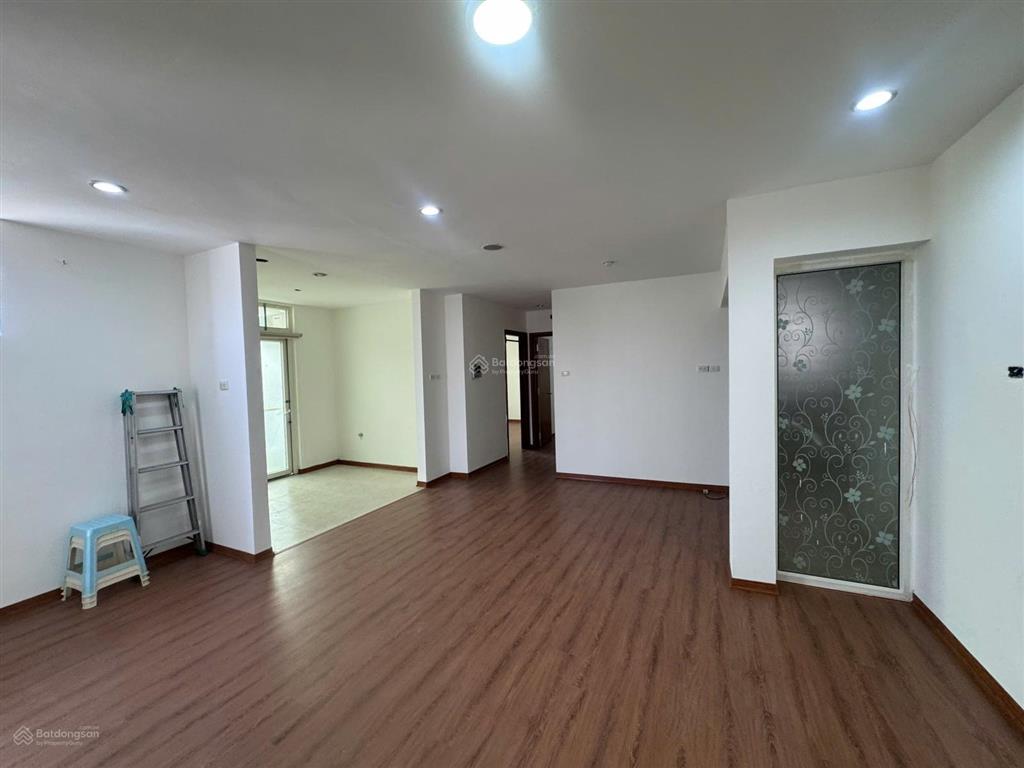 Bán nhanh ch 100m vị trí trung tâm toà 170 đê la thành đống đa hà nội
