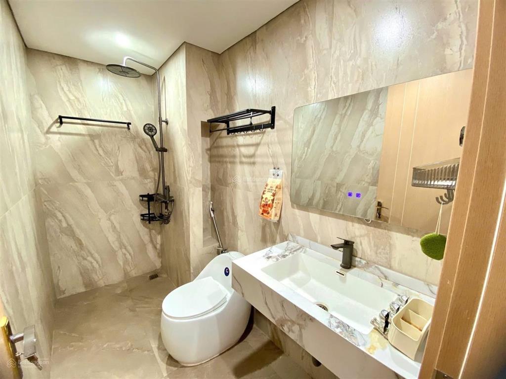 Giảm 2 tỷ bán gấp lk ngô thì nhậm hà đông 40m2 nhà 5 tầng ô tô tránh hơn 12 tỷ