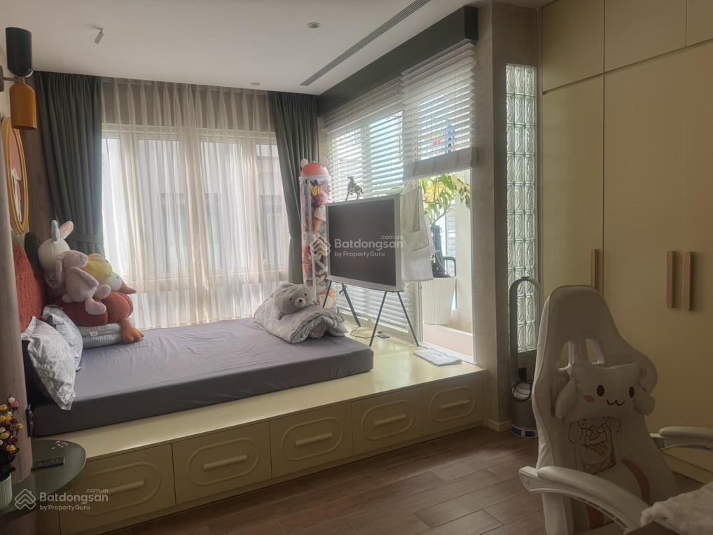 Xem là thích nhìn là mê  căn nhà nội thất cao cấp  5 tầng  thang máy trong nhà  hơn 10 tỷ