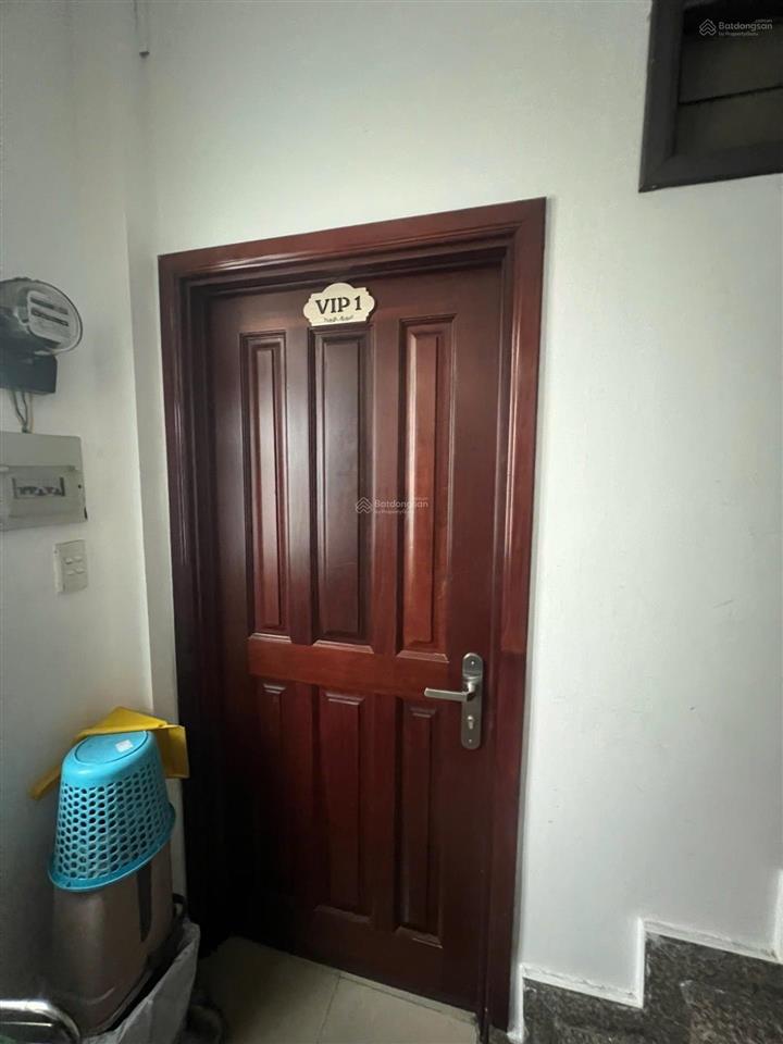 Bán nhà mặt phố tại vĩnh viễn, quận 10, 5 tầng, 18,5 tỷ, 49 m2, 4pn + 5wc, lô góc 2 mặt thoáng.