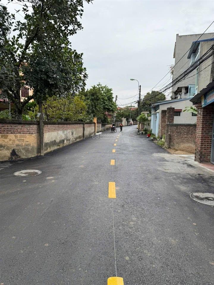 Chỉ từ 600tr mà sở hữu lô đất full cư sổ đỏ sẵn đường rộng dân cư đông đúc đầu tư lãi vốn rất tốt.