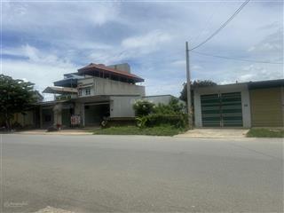 Cc bán gấp lô 125m2 view hồ, hạ bằng, hoà lạc. sát đhqg, dh fpt, trục chính, gần metro.giá3.250tỷ