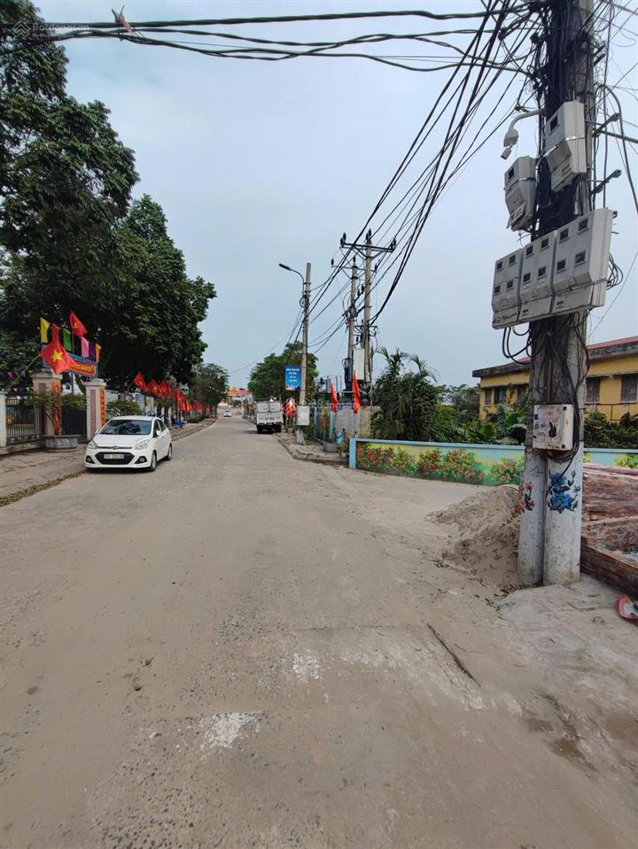 Bán lô đất 152m tân xã,tt hoà lạc.gần đltl, đh fpt,đh quốc gia, khu cnc.xây trọ, sẵn sổ. giá 30tr/m