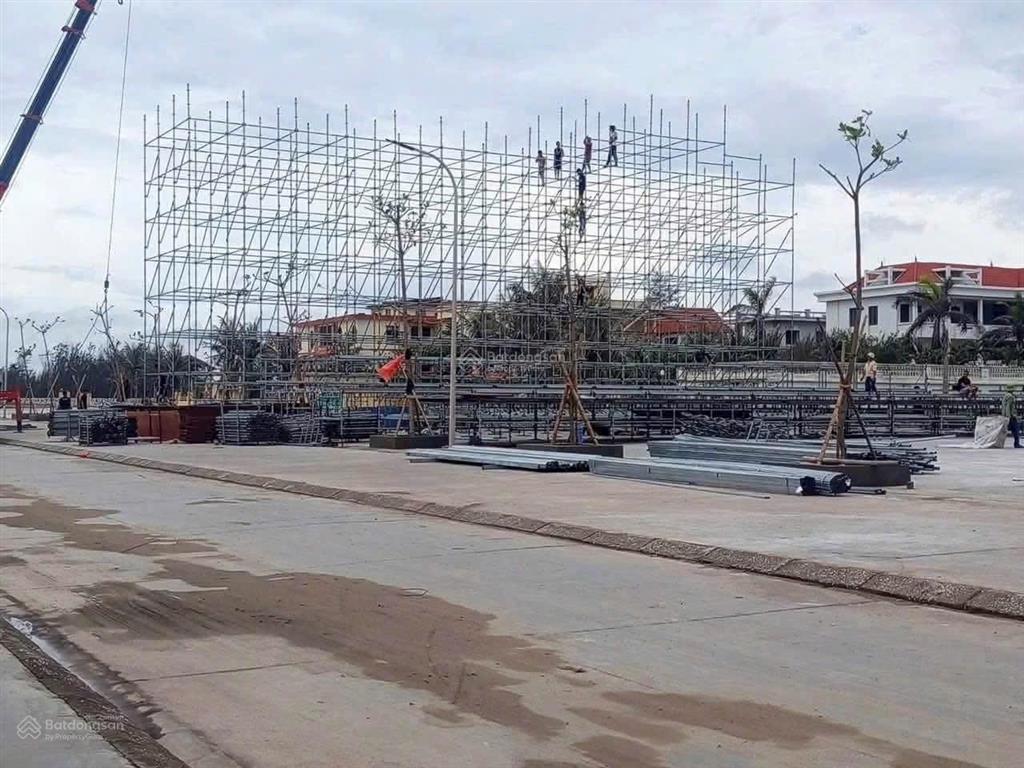 Đất biển đối diện bãi tắm, biển. chỉ hơn 1 tỷ/lô sẵn sổ đỏ lâu dài gần khu nghỉ dưỡng,