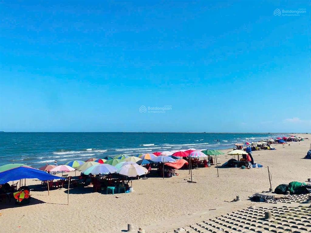 Bán đất biển hải xuân  nam định
đối diện nhà hàng ocean itm, 50m ra bãi biển, đông dân cư.