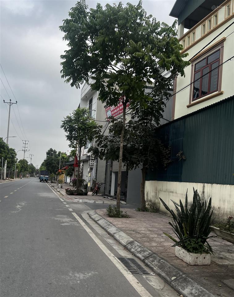 Bán gấp lô đất 126m2, mt 6,9m,tt hoà lạc,trục chính kinh doanh,sát đh quốc gia, fpt.giá 3.380 tỷ