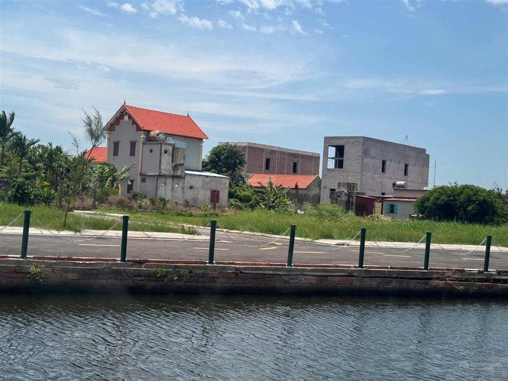 Vay bank cần cắt lỗ lô đất biển thịnh long, nam định. xây dòng tiền kinh doanh luôn. giá chỉ 1.4 ty
