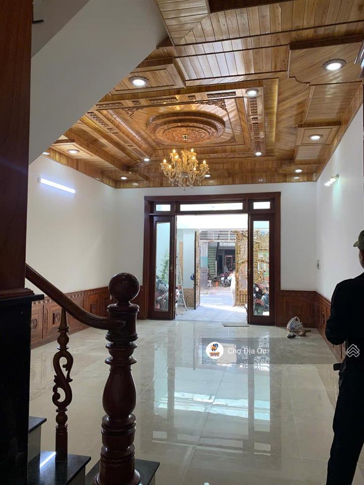 Bán nhà phố xây mới hoàn thiện 5x22m, 5pn 5wc mặt tiền đường xuân thới 10, xuân thới đông, hóc môn