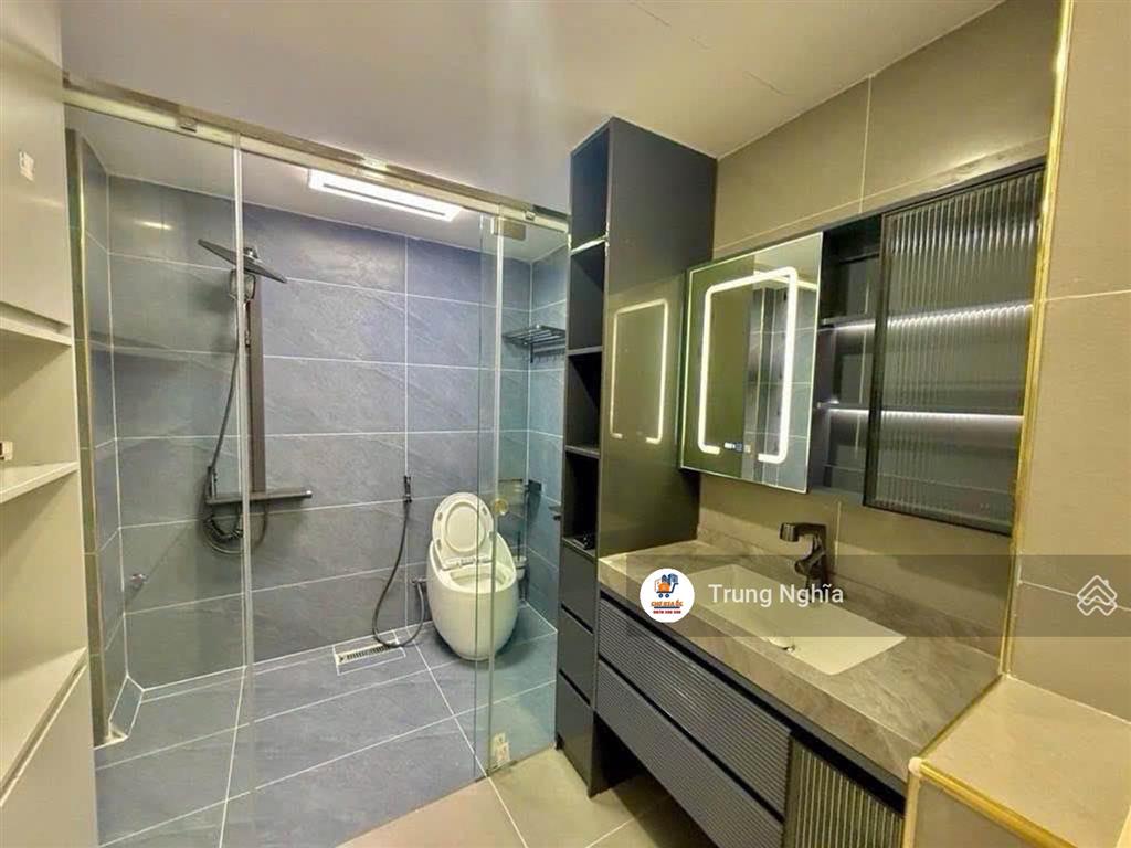 Bán nhà 42m2 xây mới 7t  thang máy tại phố đại từ t