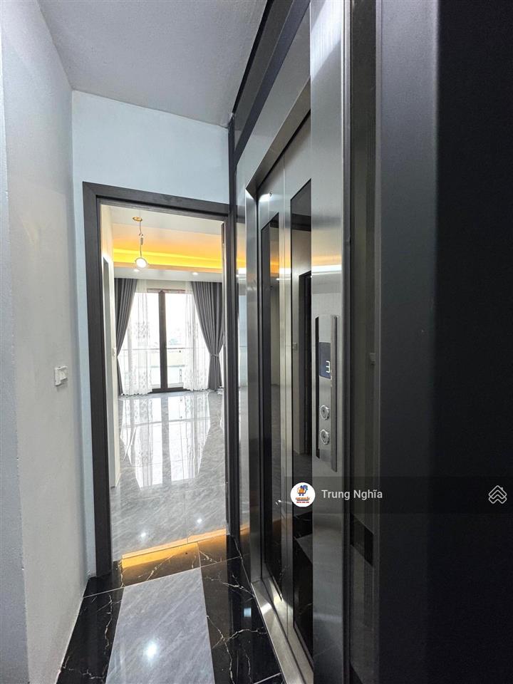 Bán nhà 42m2 xây mới 7t  thang máy tại phố đại từ t