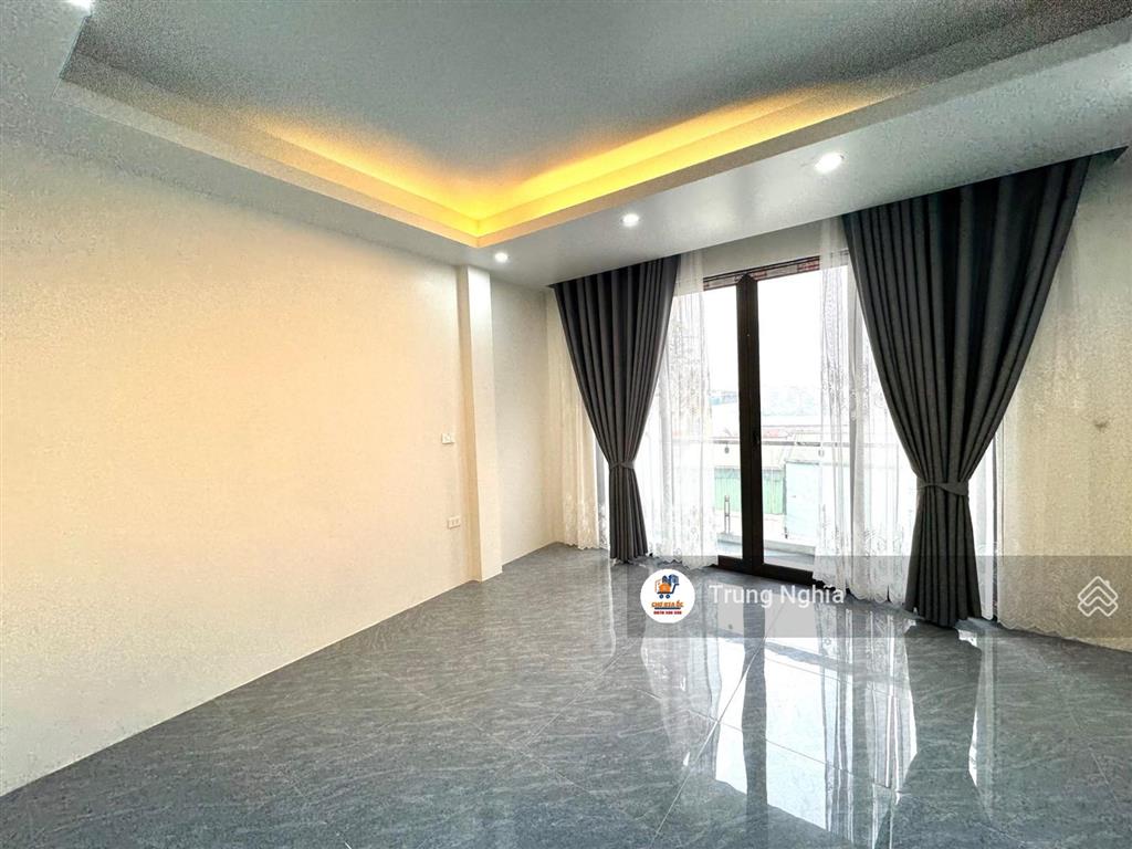 Bán nhà 42m2 xây mới 7t  thang máy tại phố đại từ t