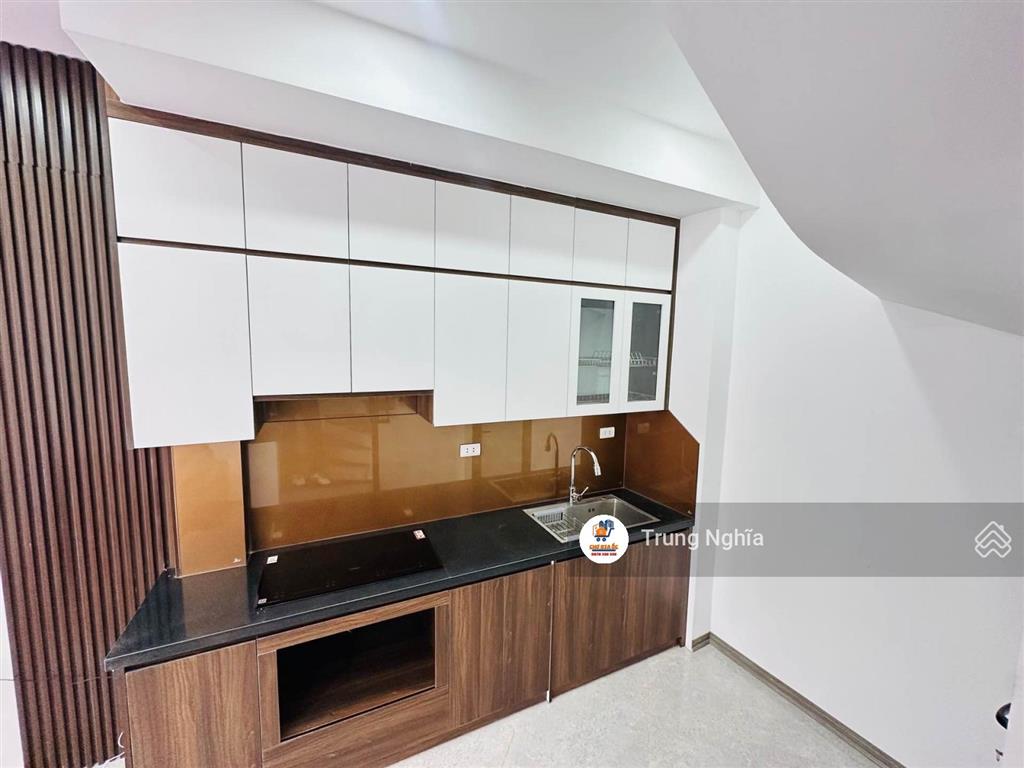 Bán nhà full nội thất 5 tầng, 24m2 tại phố hoàng liệt, bao đẹp chỉ nhỉnh 8 tỷ