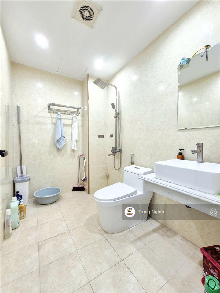 Bán nhà riêng tại đại từ 40 m2  5 tầng full nội thất, giá chỉ 9 tỷ
