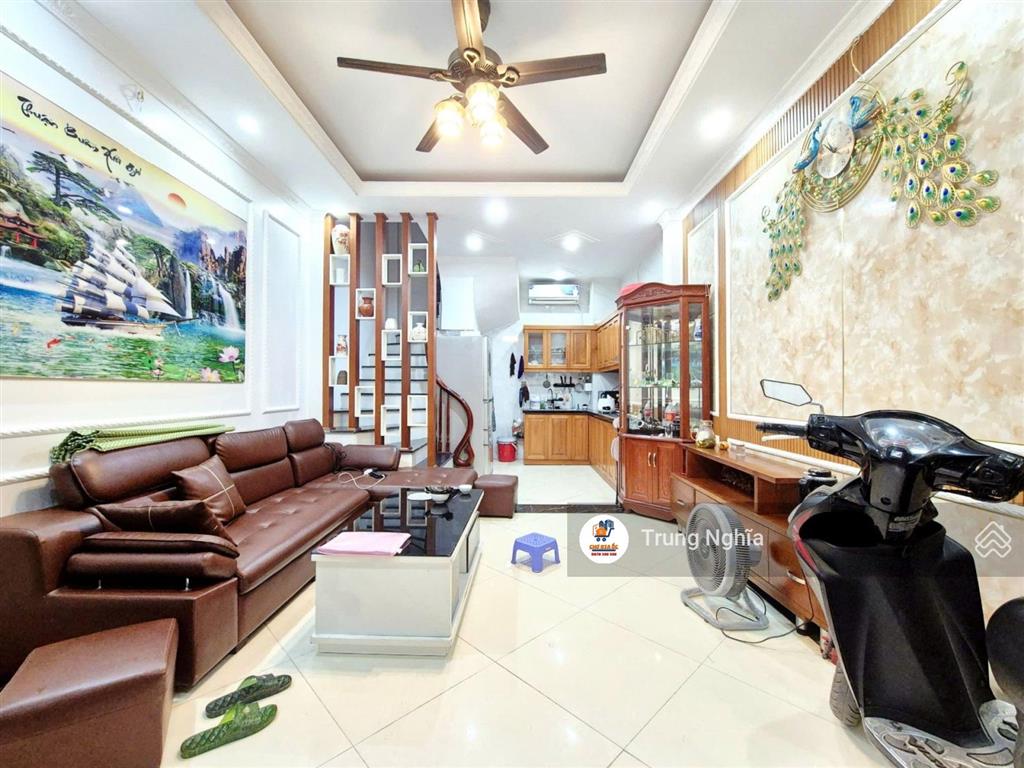 Bán nhà riêng tại đại từ 40 m2  5 tầng full nội thất, giá chỉ 9 tỷ