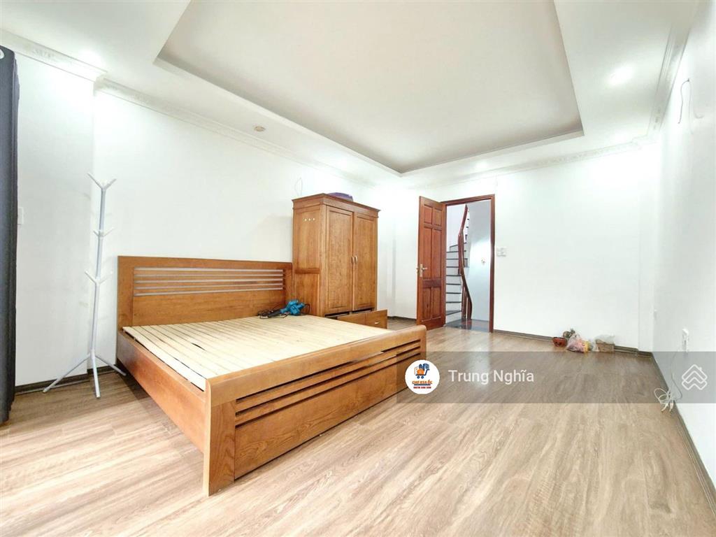 Bán nhà riêng tại đại từ 40 m2  5 tầng full nội thất, giá chỉ 9 tỷ
