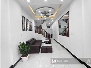 Tại phố đại từ tôi cần bán căn nhà 40m2 4 tầng giá chỉ nhỉnh 9 tỷ, hàng hot