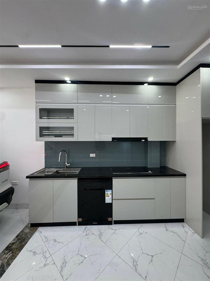 Bán nhà riêng tại hoàng liệt, 12,4 tỷ, 40m2, 5 tầng thang máy, pháp lý đầy đủ