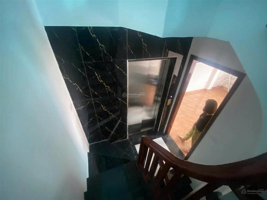 Bán nr 31m2 đẹp, 7 tầng thang máy tại kim giang siêu hot giá chỉ 12 tỷ