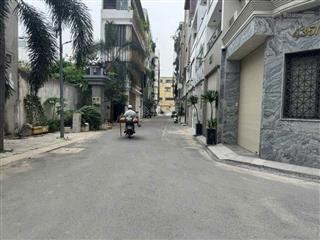 Bán lô đất hxh tận cửa sát mặt tiền hẻm.thông vô cùng vuông vức đẹp mua dọn vào ở ngay