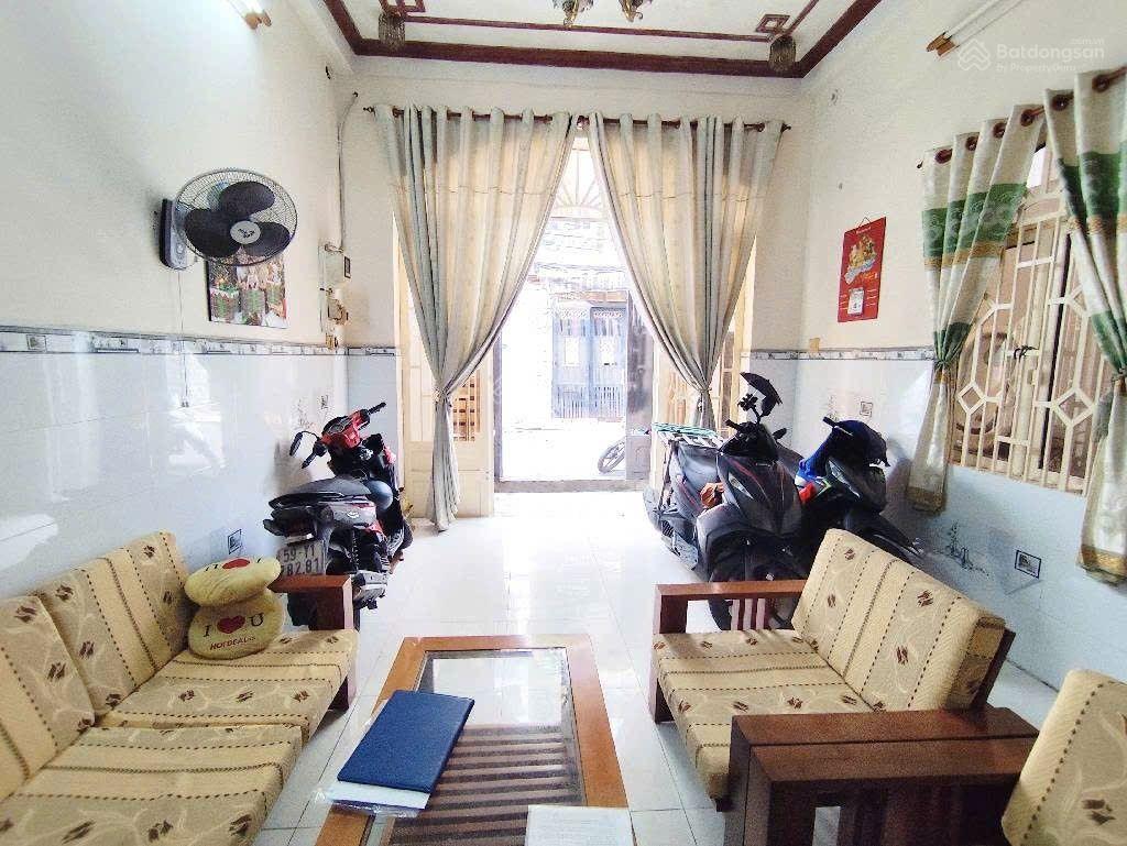 Bán nhà tân bình hxt thông diện tích đẹp sổ vuông vức 4pn mua vào ở ngay
