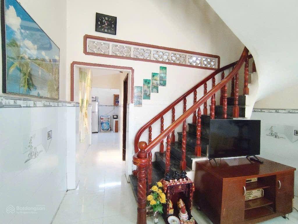 Bán nhà tân bình hxt thông diện tích đẹp sổ vuông vức 4pn mua vào ở ngay