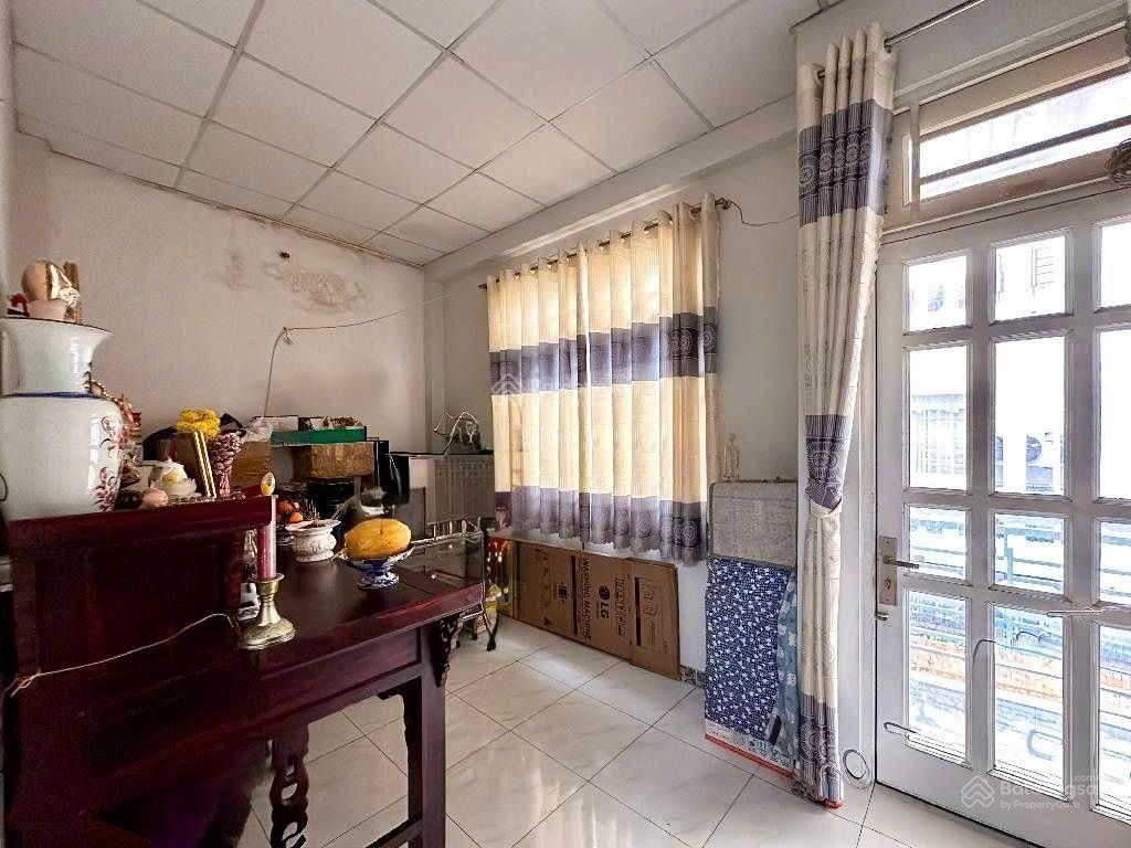 Nhà diện tích khủng ngang 6m kết cấu chắc chắn xây dựng thoáng mát 3pn nhỉnh 7 tỷ xíu