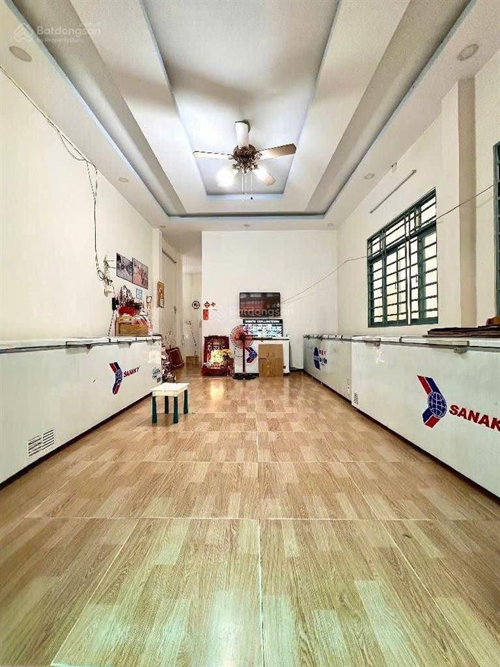 Nhà diện tích khủng ngang 6m kết cấu chắc chắn xây dựng thoáng mát 3pn nhỉnh 7 tỷ xíu