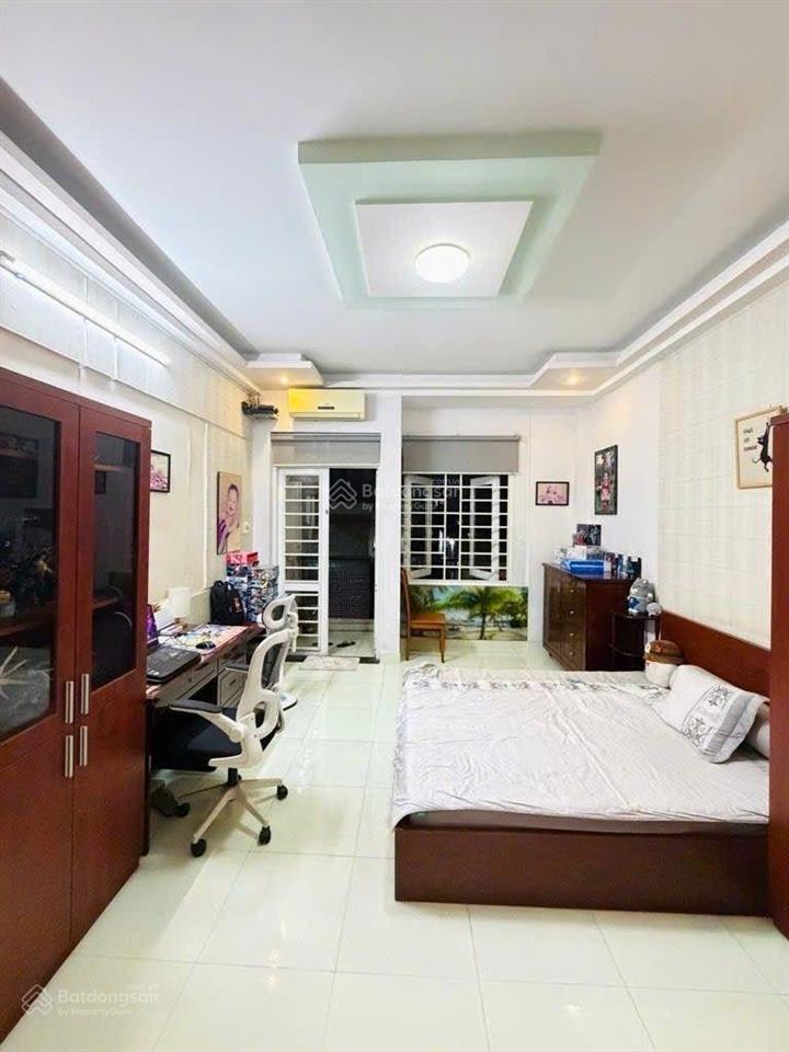 Bán nhà 4 tầng hẻm xe hơi thông nhà sân rộng rãi thoáng mát 4pn khép kín mua dọn vào ở ngay