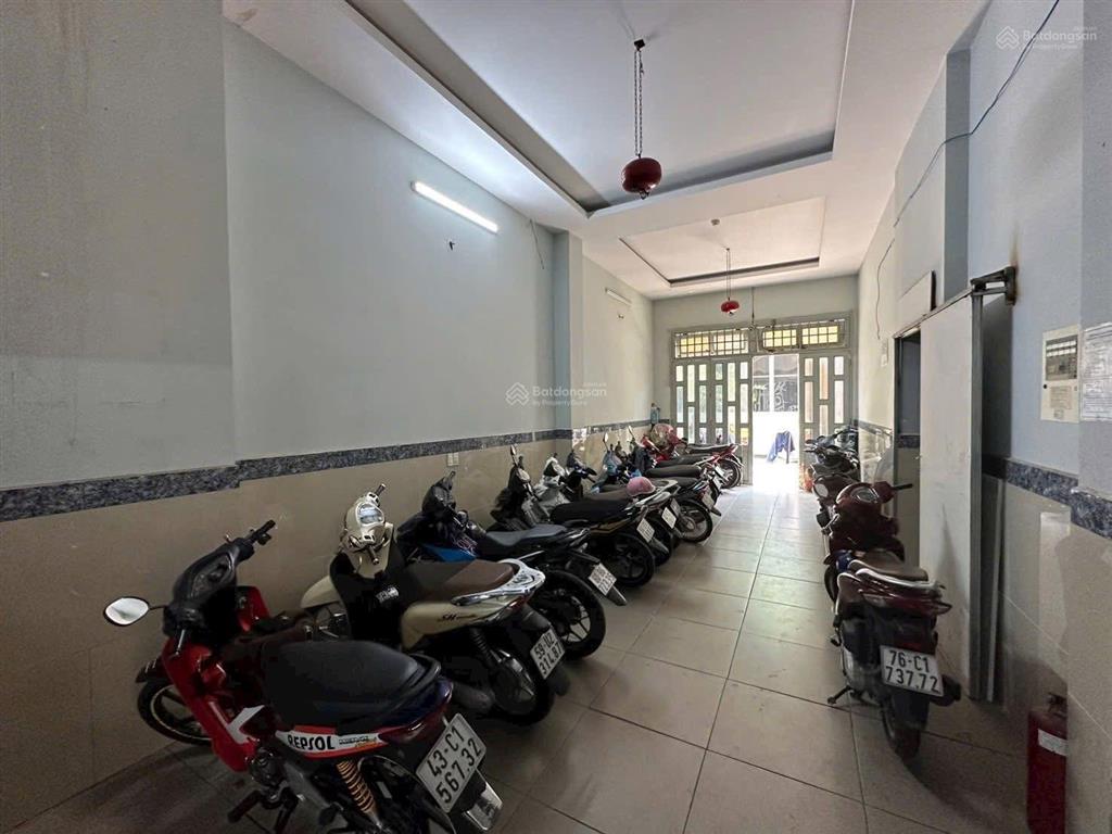 Lô góc diện tích khủng 2 mặt thoáng đẹp 6 tầng 41 phòng ngủ khép kín