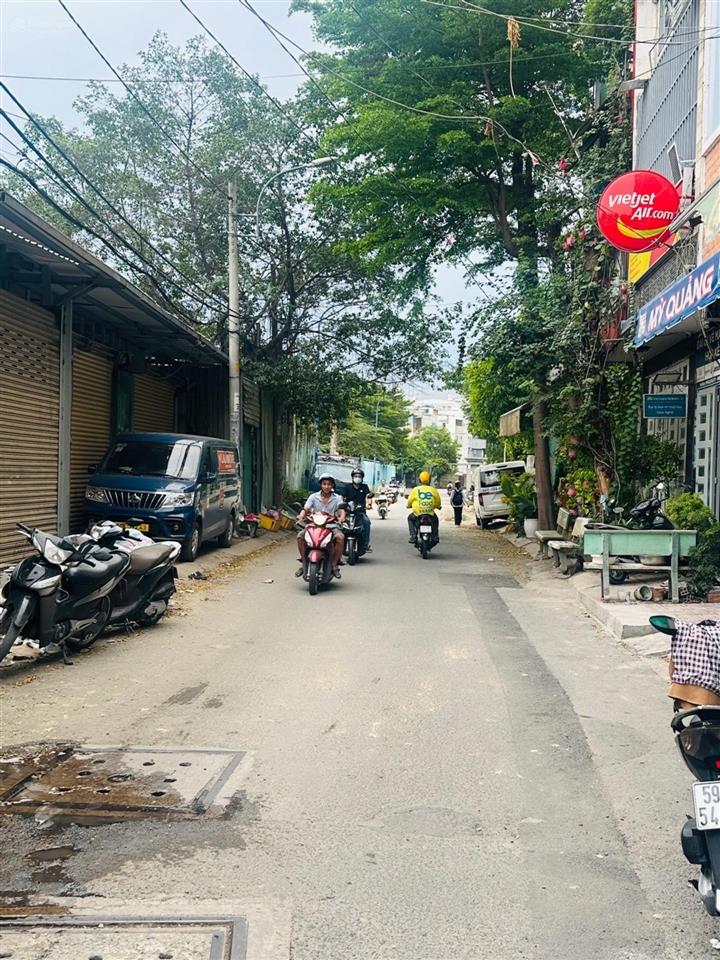 Nhà hai mặt tiền kd hxh thông 3pn vị trí đẹp ở và kinh doanh chỉ nhỉnh 6tỷ