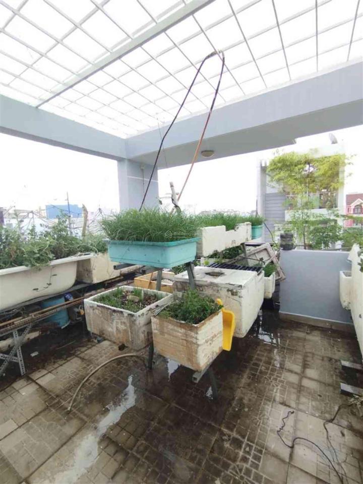 Chủ cần bán lo việc căn nhà chính chủ xây ở chăm chút kỹ lưỡng khu hẻm xe hơi thông quang trung